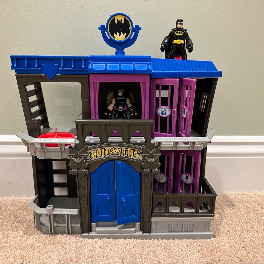 Fisher Price Imaginext DC Super Friends Gotham City Jail